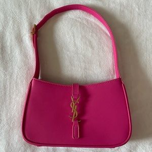 hot pink Barbie/Bratz shoulder bag